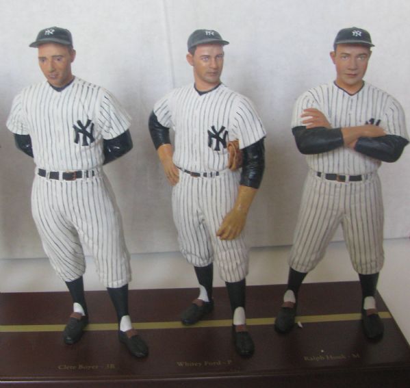 1961 NEW YORK YANKEES DANBURY MINT TEAM STATUE