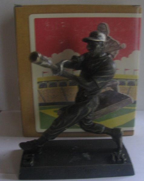 JOE DIMAGGIO YANKEE STADIUM GIVE-AWAY STATUE