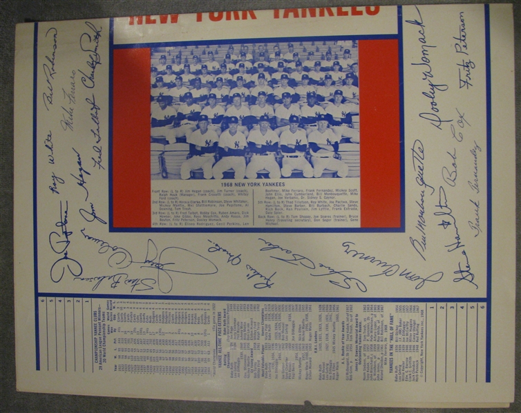 1968 NEW YORK YANKEES BOOK COVER w/TEAM PHOTO