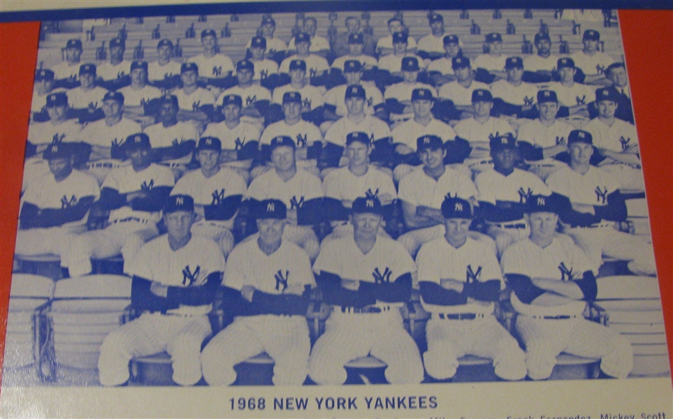 1968 NEW YORK YANKEES BOOK COVER w/TEAM PHOTO