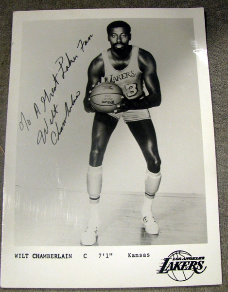 VINTAGE WILT CHAMBERLAIN L.A. LAKERS PHOTO