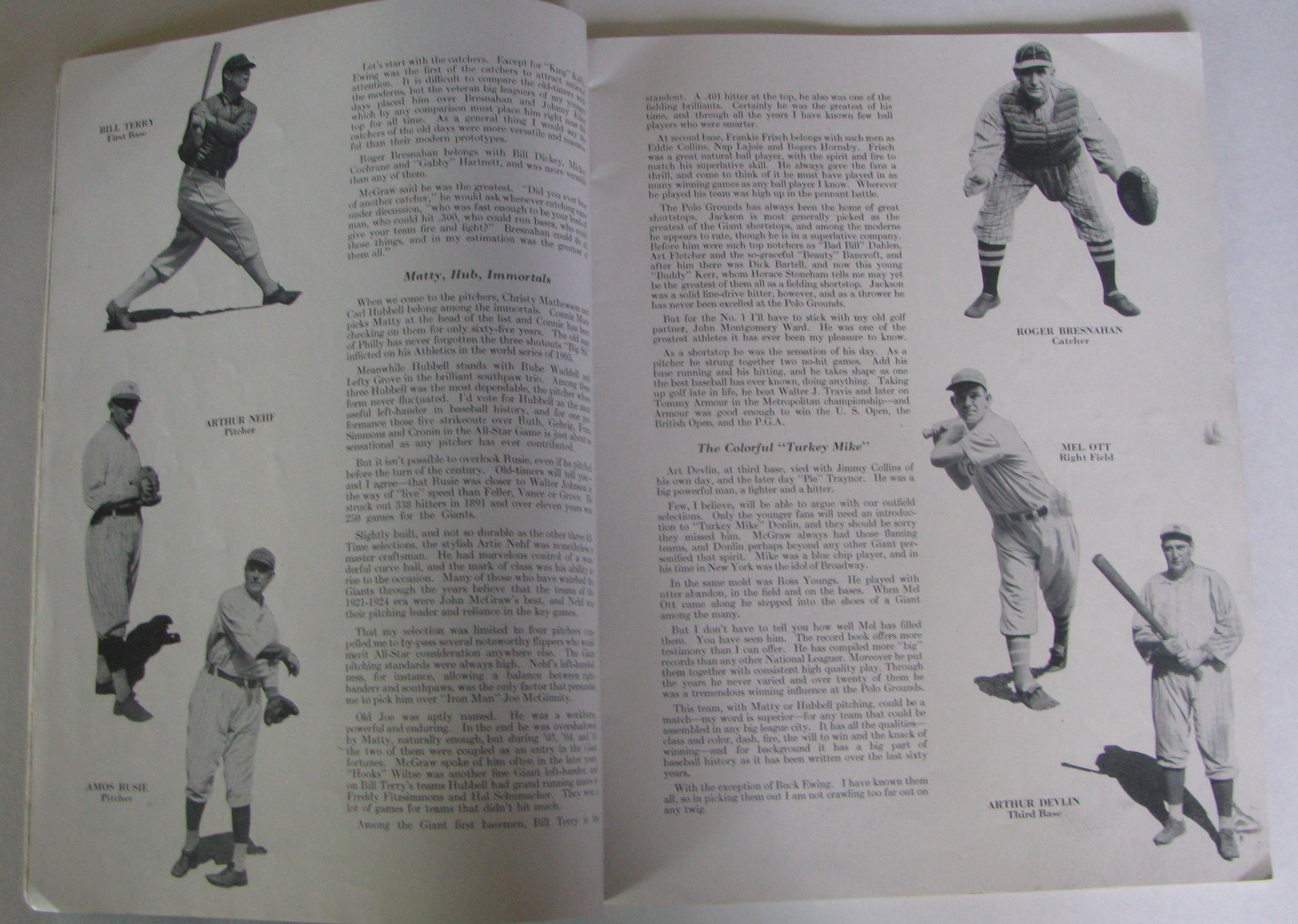 Lot Detail - 1947 NEW YORK GIANTS YEARBOOK - 1st EVER