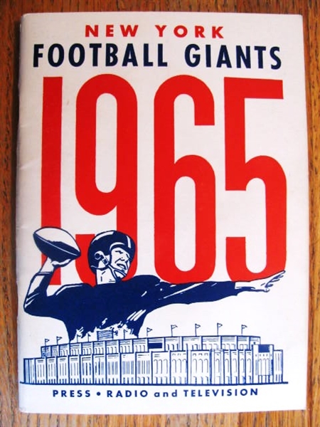 1965 NEW YORK GIANTS FOOTBALL PRESS RADIO/TV MEDIA GUIDE 