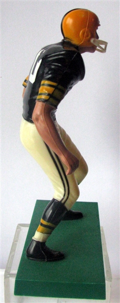 60's PITTSBURGH STEELERS LINEMAN HARTLAND STATUE