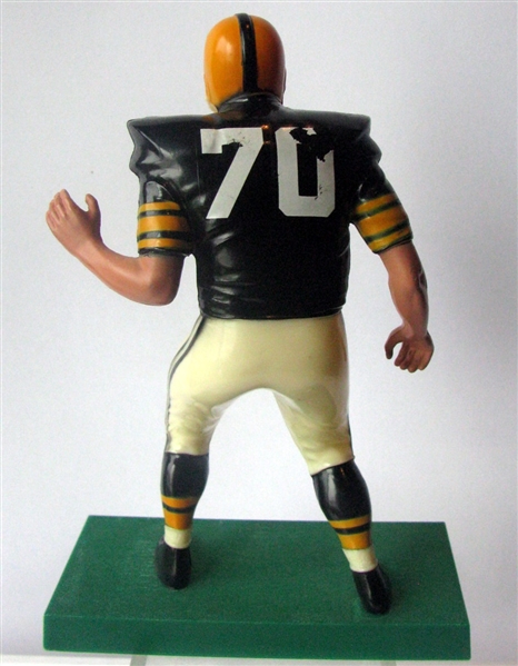 60's PITTSBURGH STEELERS LINEMAN HARTLAND STATUE