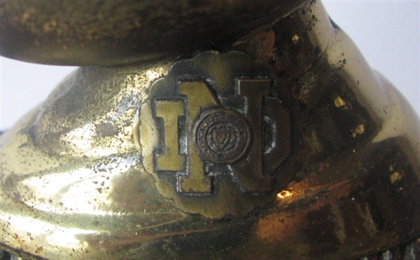 VINTAGE NOTRE DAME FOOTBALL ASH TRAY