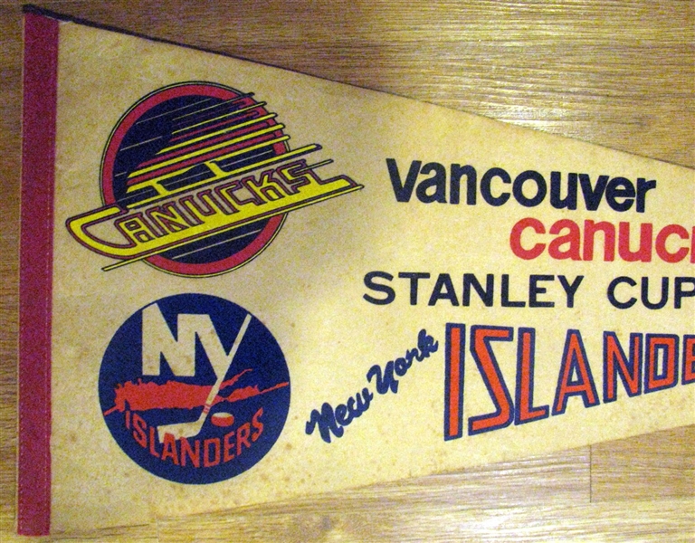 1982 STANLEY CUP FINALS PENNANT - ISLANDERS VS CANUCKS