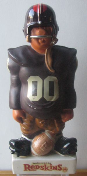 60's WASHINGTON REDSKINS KAIL LARGE STANDING LINEMAN STATUE