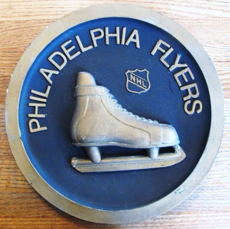 PHILDELPHIA FLYERS CHALKWARE HOCKEY PLAQUE