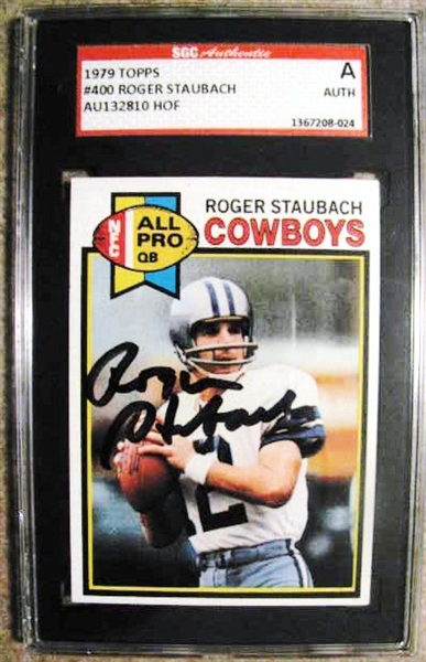 ROGER STAUBACH SIGNED 1979 TOPPS FOOTBALL CARD - SGC SLABBED & AUTHENTICATED