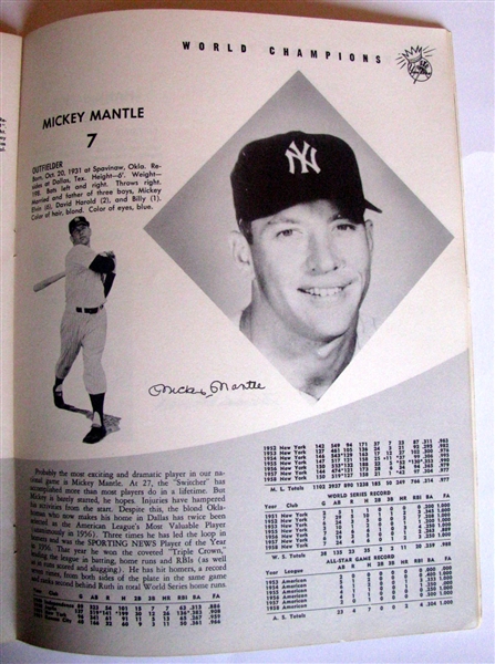 1959 NEW YORK YANKEES YEARBOOK