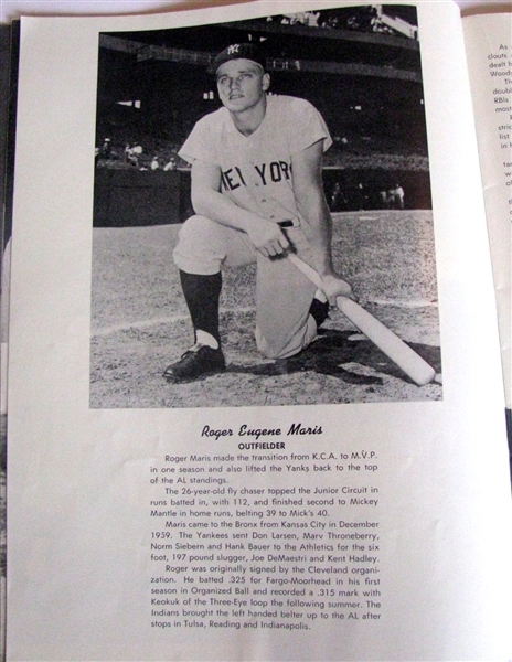 1961 NEW YORK YANKEES YEARBOOK- JAY ISSUE