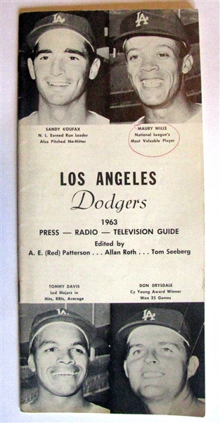 1963 LOS ANGELES DODGERS MEDIA GUIDE - KOUFAX ON COVER