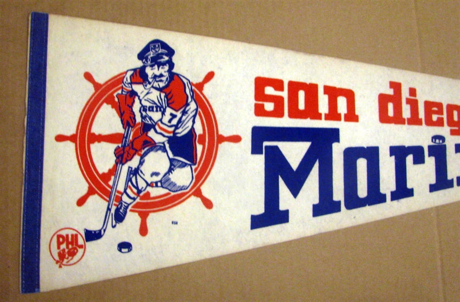 VINTAGE PHL SAN DIEGO MARINERS PENNANT