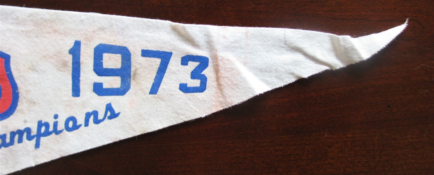 1973 NY METS TEAM PICTURE BASEBALL PENNANT