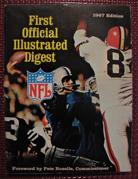 1967 1ST OFFICIAL NFL ILLUSTRATED DIGEST