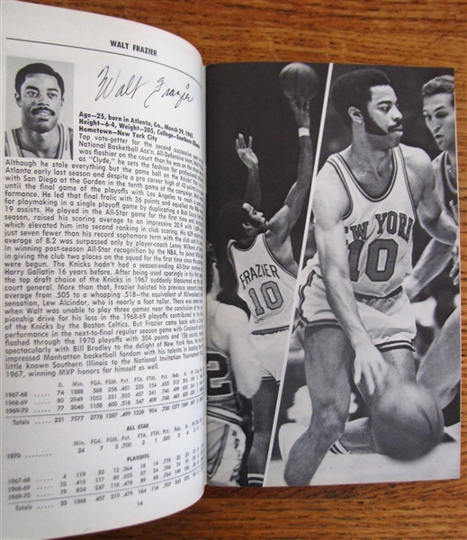 1970-71 NEW YORK KNICKS YEARBOOK - WORLD CHAMPIONS