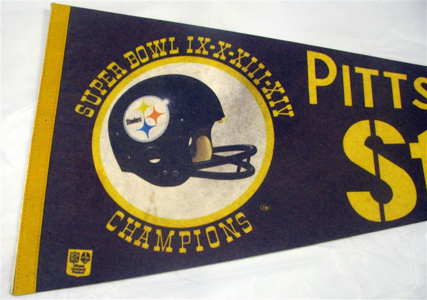 VINTAGE PITTSBURGH STEELERS SUPER BOWL CHAMPIONS PENNANT