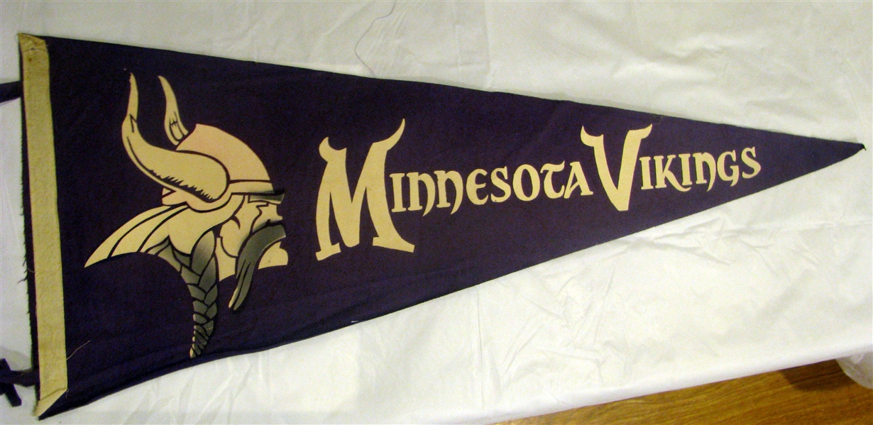 60's MINNESOTA VIKINGS PENNANT