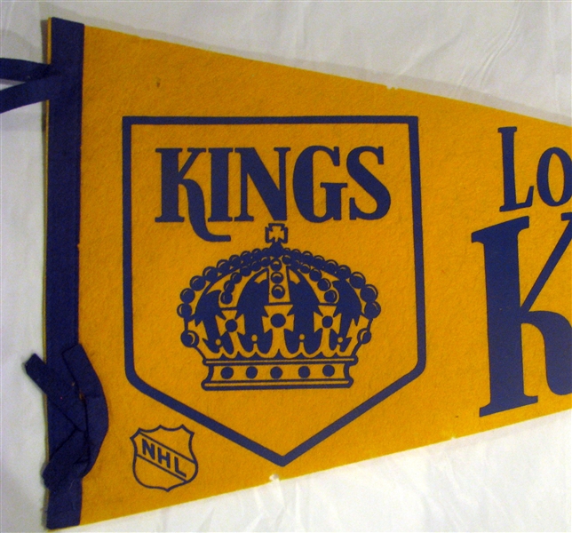 60's LOS ANGELES KINGS PENNANT