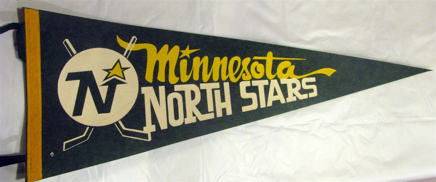 VINTAGE MINNESOTA NORTH STARS PENNANT