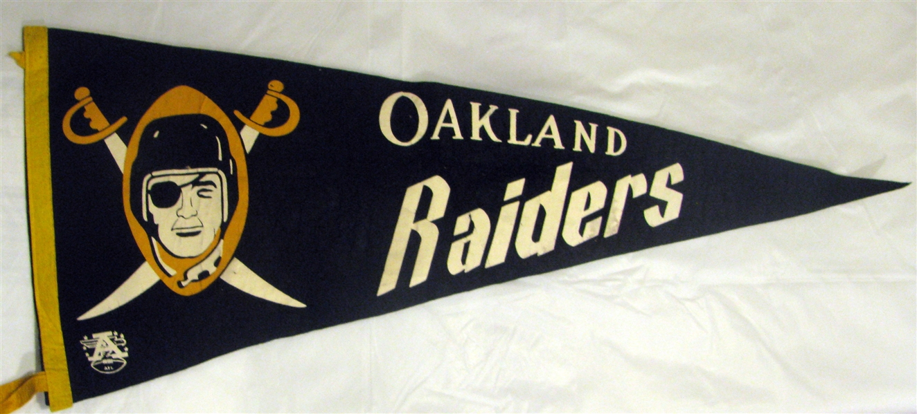 60's AFL OAKLAND RAIDERS PENNANT - SUPER RARE!