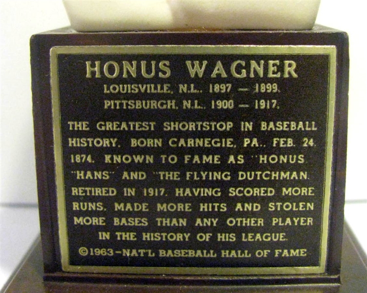 1963 HONUS WAGNER HALL OF FAME BUST / STATUE