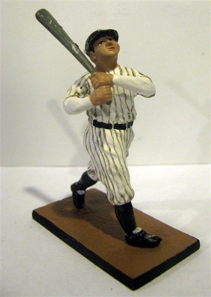 BABE RUTH MINIATURE METAL HAND-PAINTED STATUE