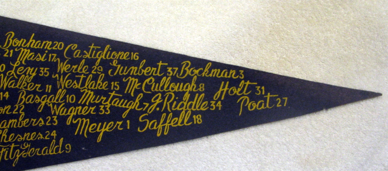 40's PITTSBURGH PIRATES SCROLL PENNANT
