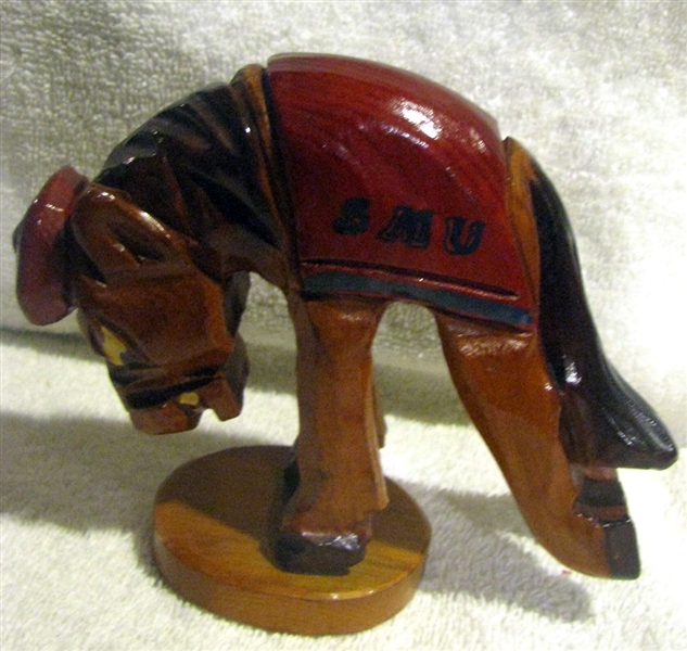 50's SMU MUSTANGS CARTER-HOFFMAN' STATUE