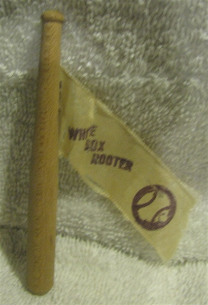 VINTAGE CHICAGO WHITE SOX WOODEN BAT ROOTER PIN