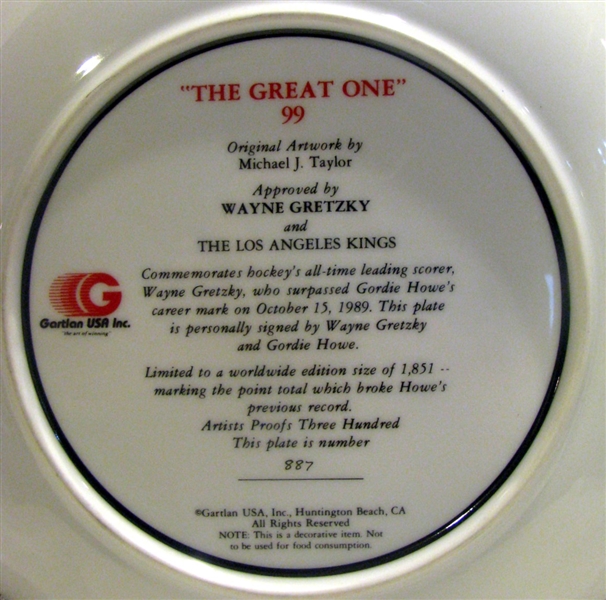 1989 THE GREAT ONE SIGNED PLATE - GRETZKY & HOWE