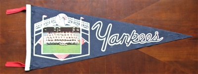 1961 NY YANKEES WORLD CHAMPIONS TEAM PICTURE PENNANT