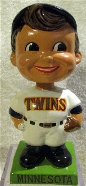 60's MINNESOTA TWINS SQUARE GREEN BASE BOBBING HEAD