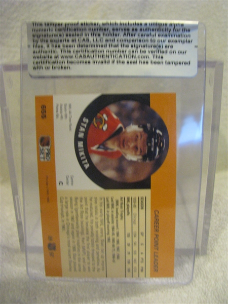 STAN MIKITA SIGNED HOCKEY CARD w/CAS