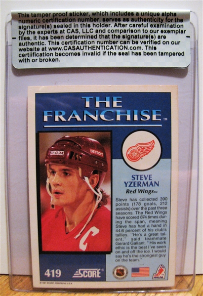 STEVE YZERMAN SIGNED HOCKEY CARD /CAS AUTHENTICATED