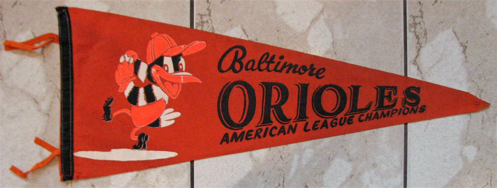 VINTAGE BALTIMORE ORIOLES AMERICAN LEAGUE CHAMPIONS PENNANT