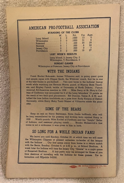 1940 LONG ISLAND INDIANS vs NEWARK BEARS FOOTBALL PROGRAM