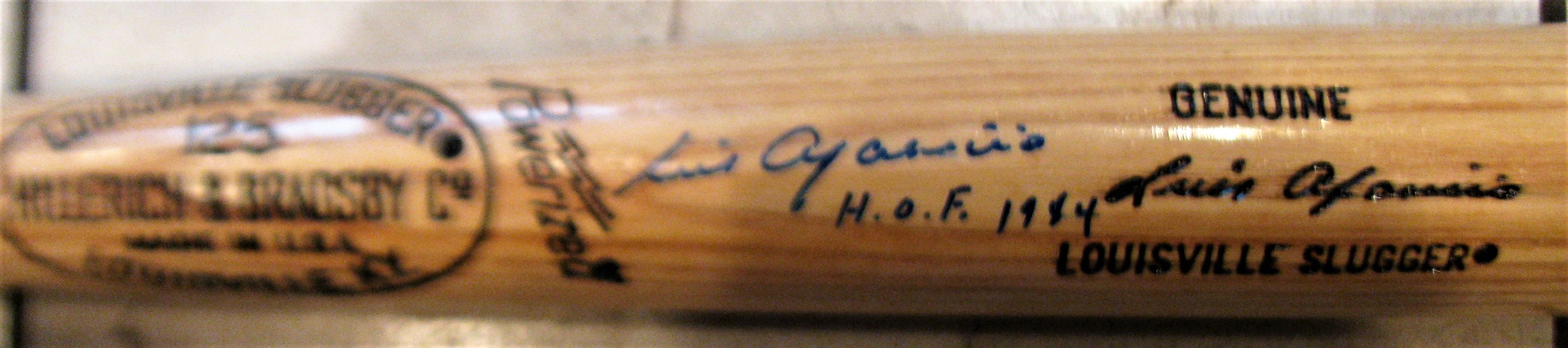 LUIS APARICIO HOF 1984 SIGNED BASEBALL BAT W/CAS