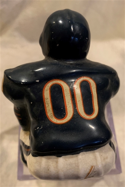 60's CHICAGO BEARS SMALL DOWN-LINEMAN KAIL STATUE