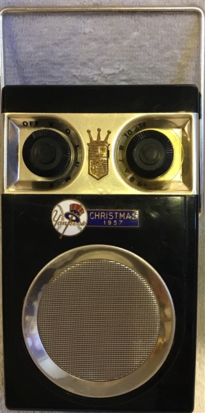 1957 NEW YORK YANKEES CHRISTMAS GIFT RADIO