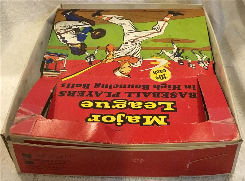 1970 CHEMTOY N.Y. YANKEES PLAYERS PICTURE BALLS w/DISPLAY BOX
