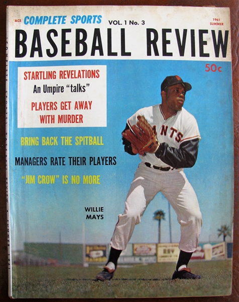 1961 COMPLETE SPORTS REVIEW MAGAZINE w/WILLIE MAYS COVER