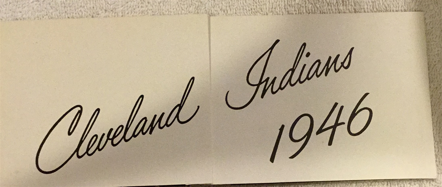 1946 CLEVELAND INDIANS TEAM PHOTO TRI-FOLD CARD