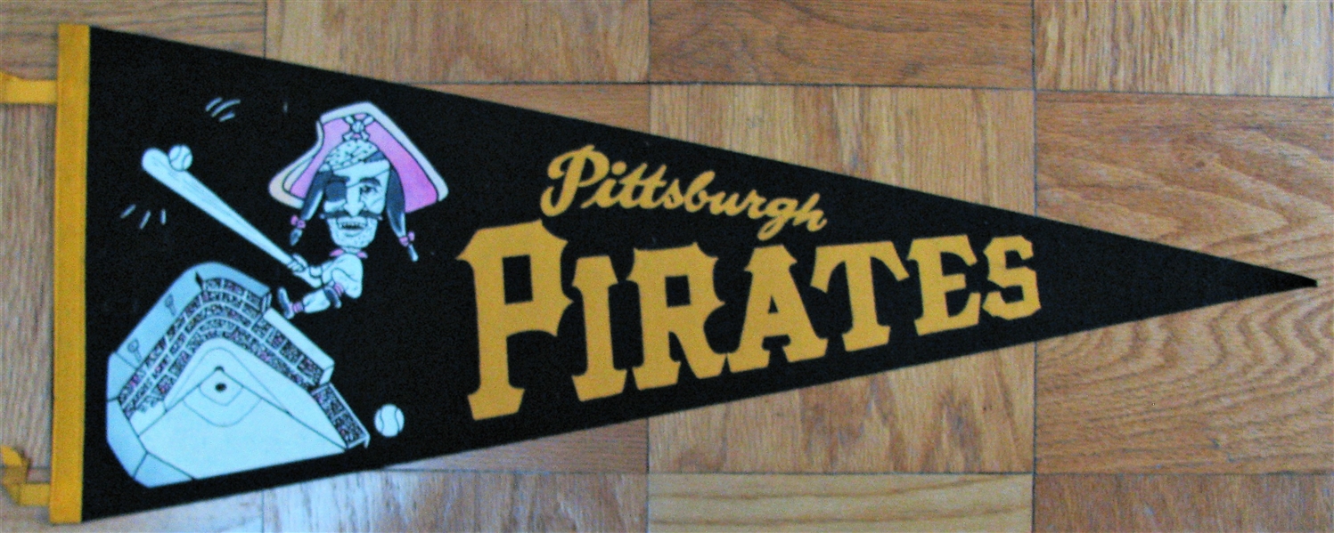 50's PITTSBURGH PIRATES PENNANT