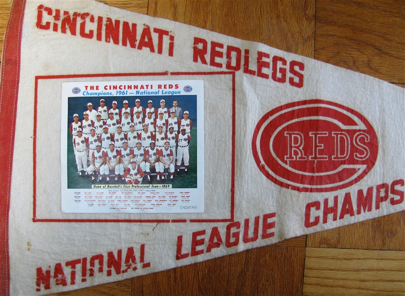 1961 CINCINNATI REDS NATIONAL LEAGUE CHAMPIONS OVER-SIZED (34 1/2) PENNANT