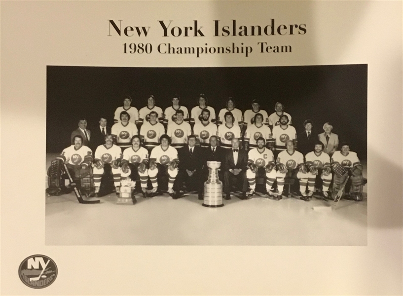 1980 NEW YORK ISLANDERS STANLEY CUP CHAMPIONS TEAM PHOTO