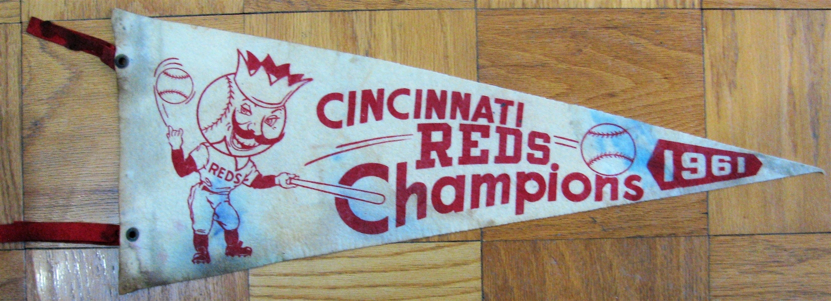 1961 CINCINNATI REDS N.L. CHAMPIONS PENNANT - UNUSUAL!