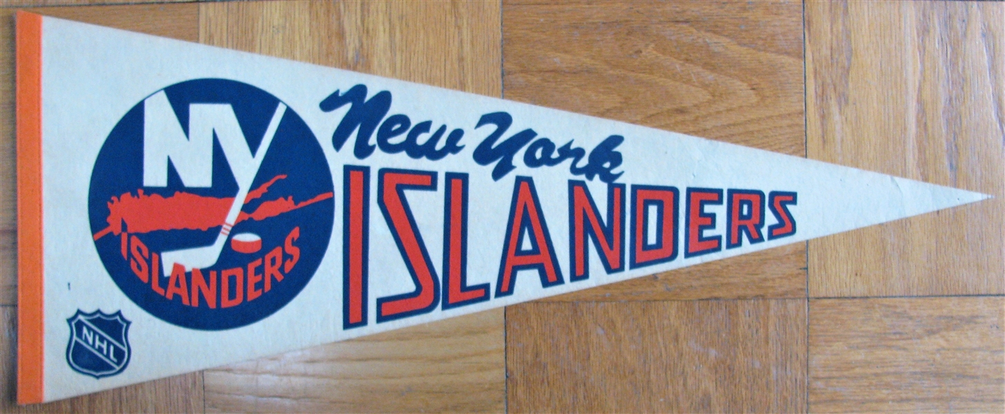 80's NEW YORK ISLANDERS PENNANT