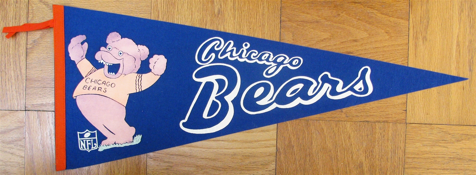 60's CHICAGO BEARS FOOTBALL PENNANT